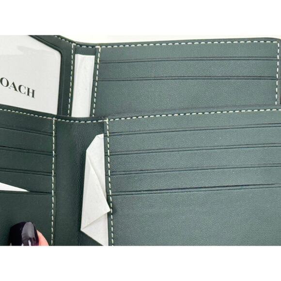 Coach NWT Green Signature Canvas 3 In 1 With Insert Wallet - Picture 5 of 5